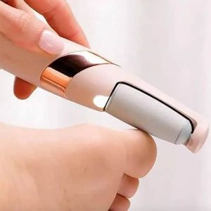 Heely, az elektromos talpreszelő a megkeményedett bőr eltávolítására a sarkakról
